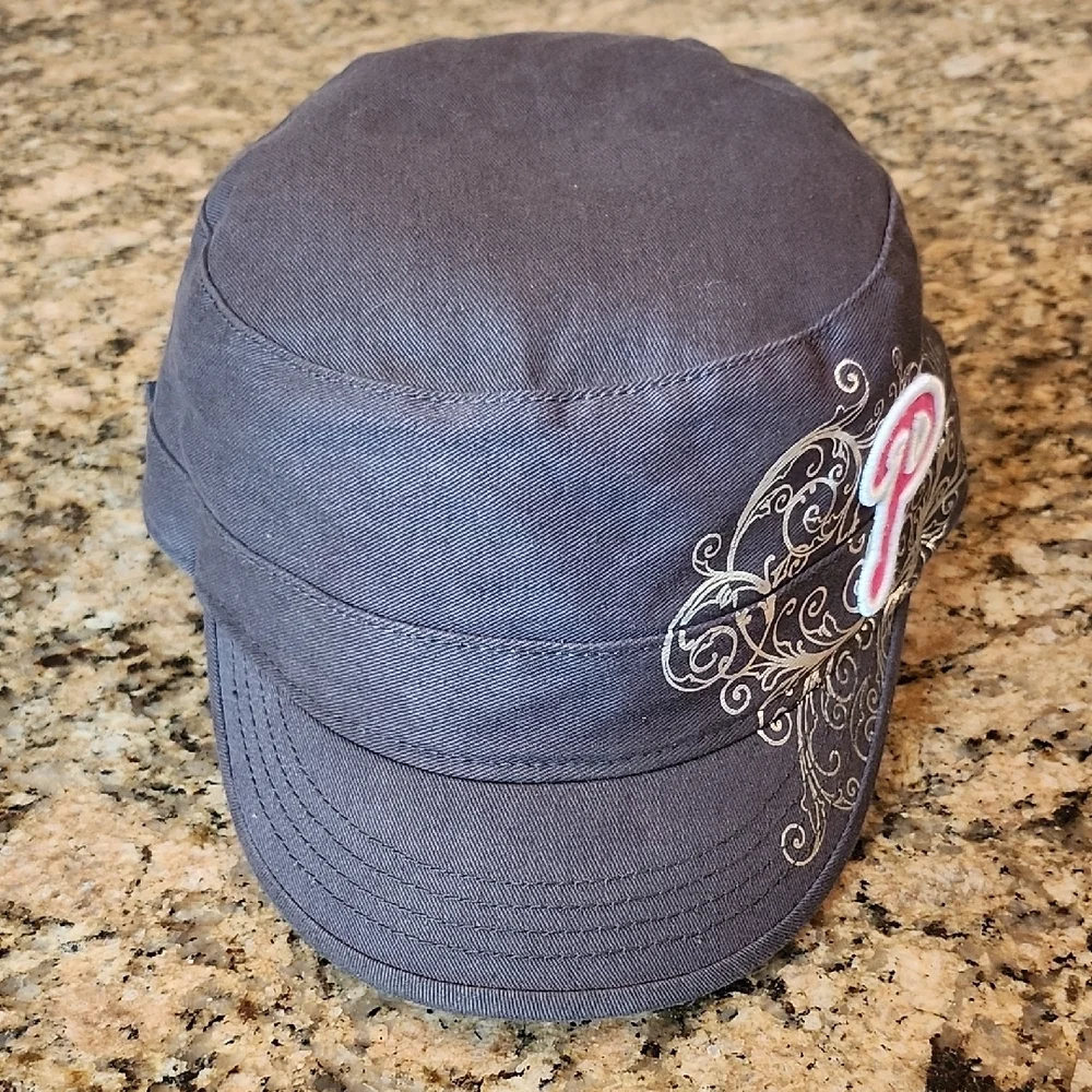 47‎ Brand Gray Cap with Pink Embroidery